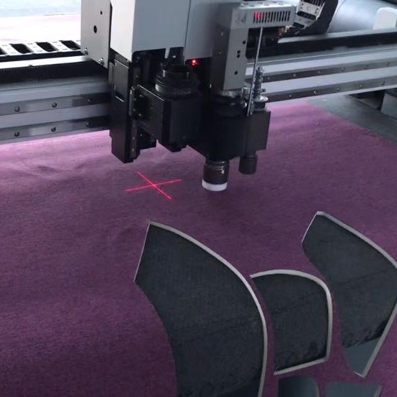 Seat cushion vibration knife high-speed cutting video