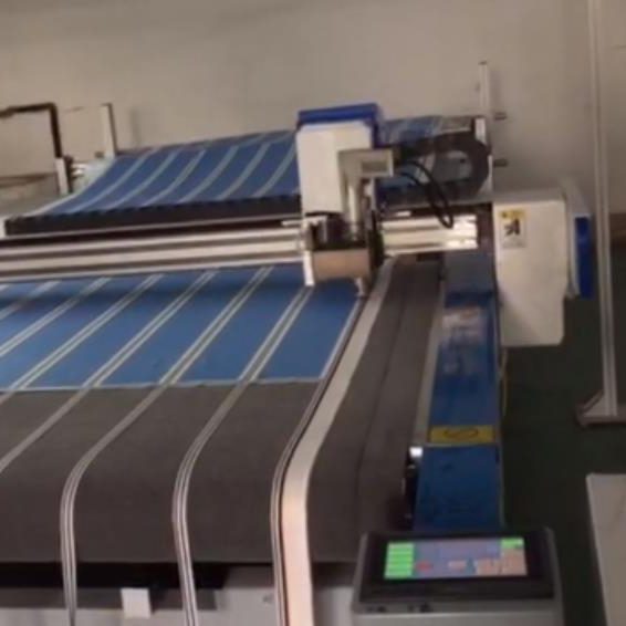 Cutting video of grid and strip